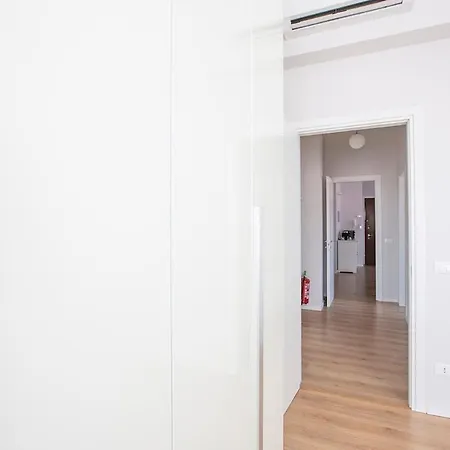 Apartament Elengante E Spazioso Vicino Al E Al Centro Lecco