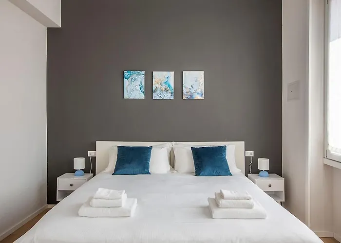 Apartman Elengante E Spazioso Vicino Al E Al Centro *