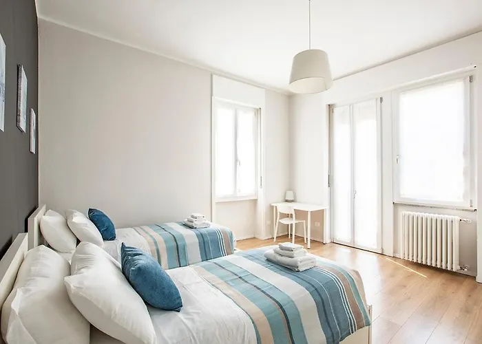 Elengante E Spazioso Vicino Al E Al Centro * Lecco