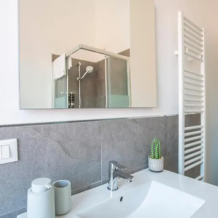 Elengante E Spazioso Vicino Al E Al Centro לקו